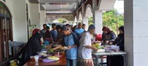 Makan Siang Gratis Masjid Abu Bakar Ash-Shiddiq Tiap Rabu dan Jumat