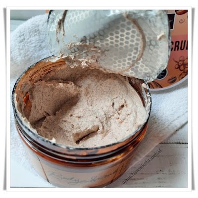 Tekstur  Scarlett Body Scrub Coffee