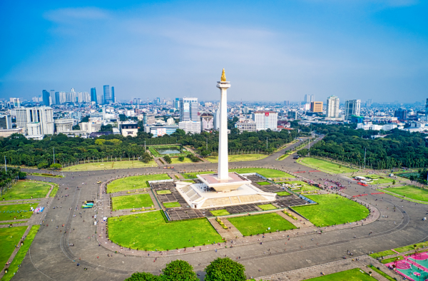 wisata jakarta dengan rental mobil jakarta brother transport